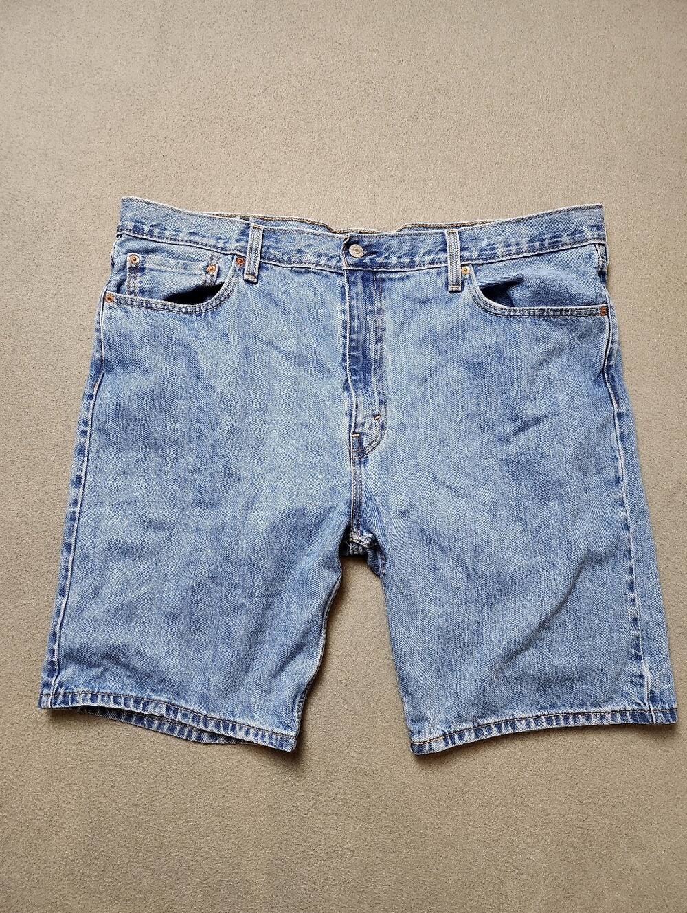 Levi 405 Men’s Denim Bermuda Jean Short Sz 42